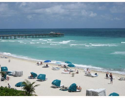 16400 - 16500 Collins Avenue