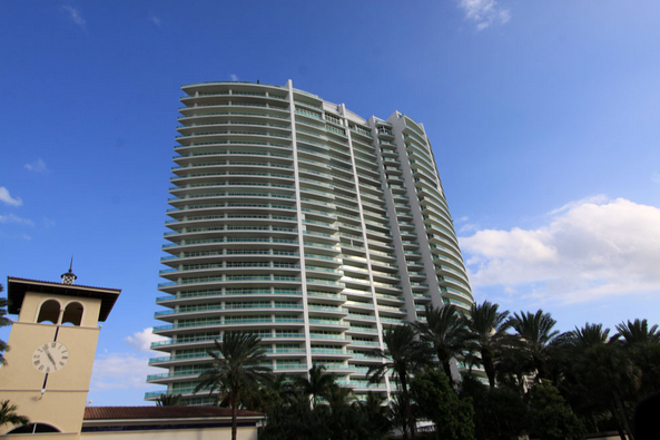 20191 E Country Club Dr