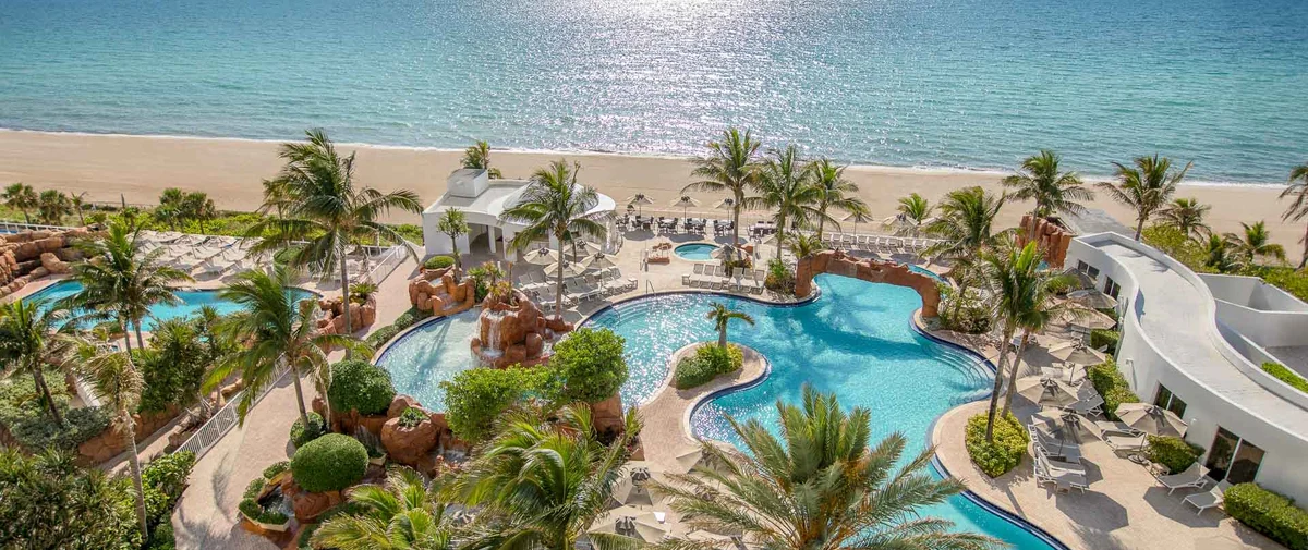 18001 Collins Avenue