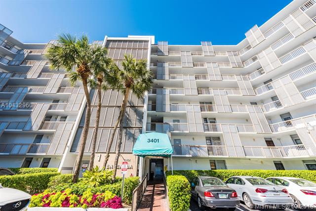 3401 N Country Club Dr