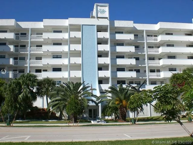 17900 N Bay Rd Sunny Isles Beach