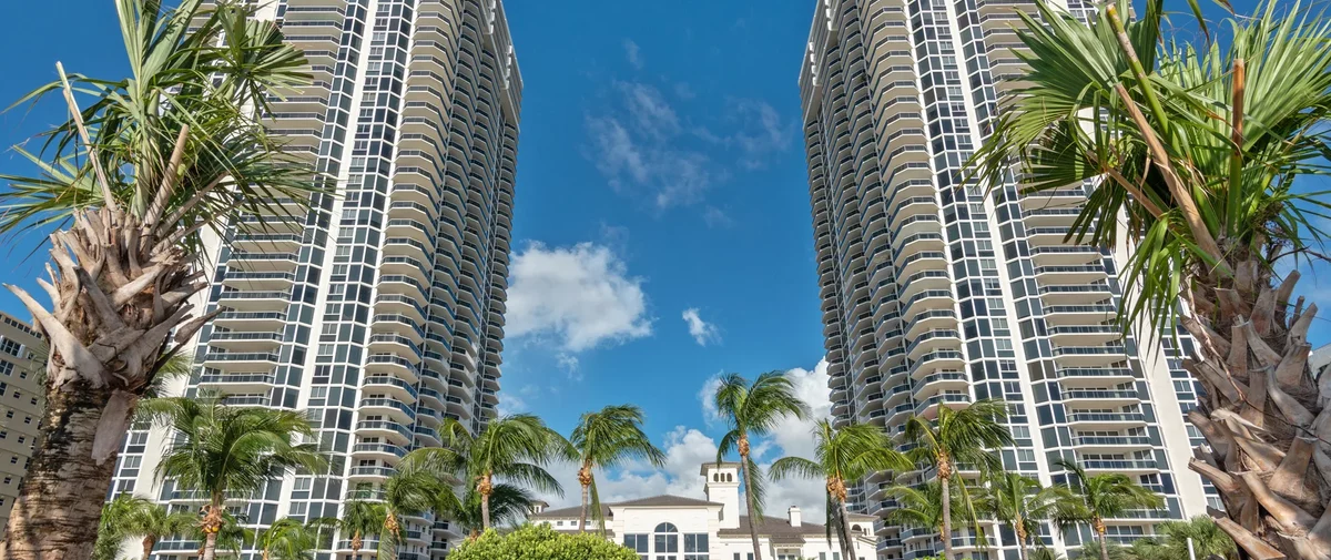 4775 - 4779 Collins Avenue