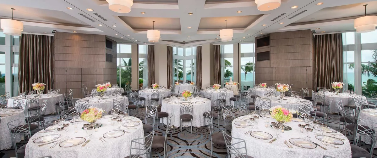 18001 Collins Avenue