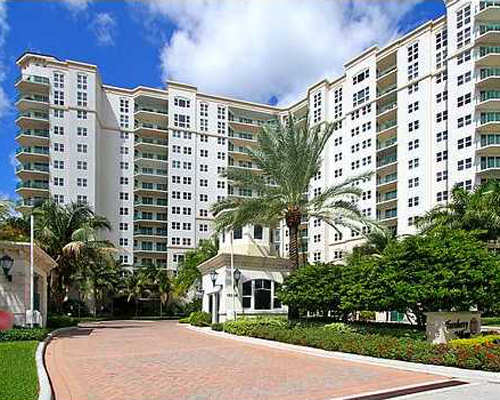 19900 - 20000 E Country Club Drive