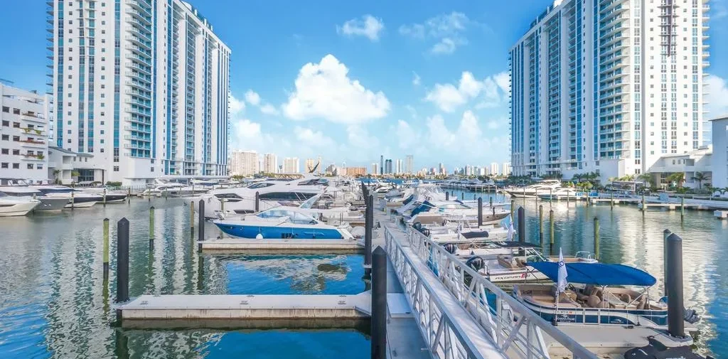 17301 Biscayne Blvd.