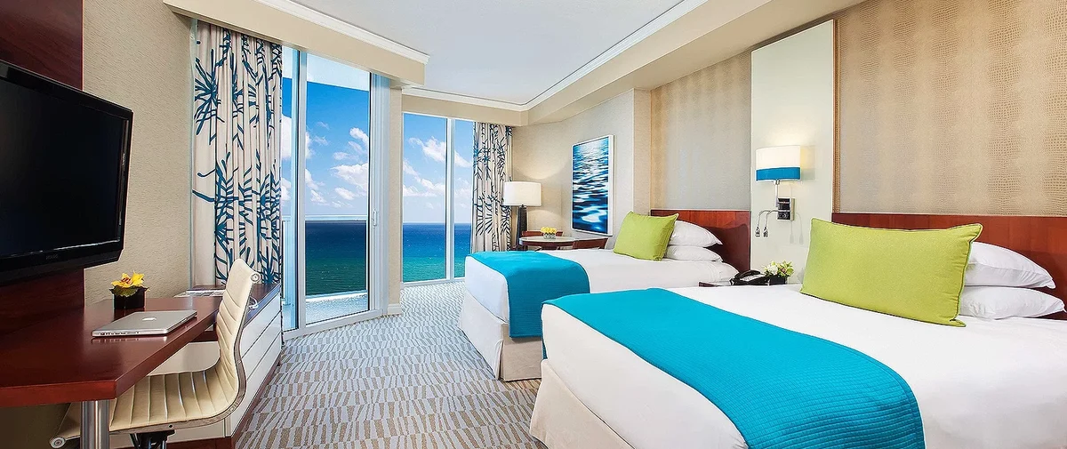 18001 Collins Avenue