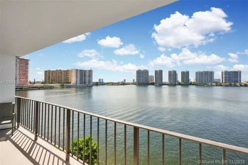 17720 N Bay Rd Sunny Isles Beach,