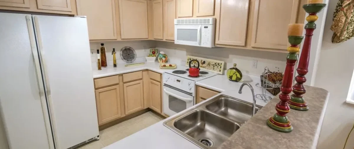 2600 Marina Bay Drive