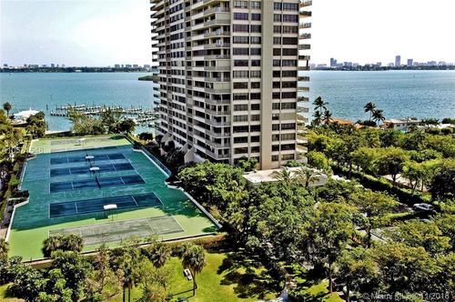 11111 Biscayne Blvd.