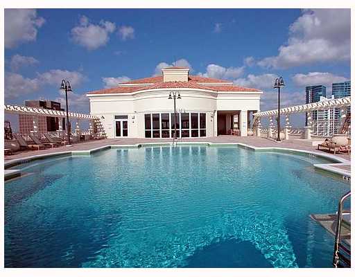 511 Southeast 5th Avenue