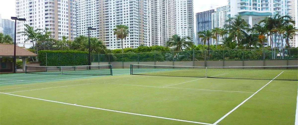 520 & 520 Brickell Key Drive