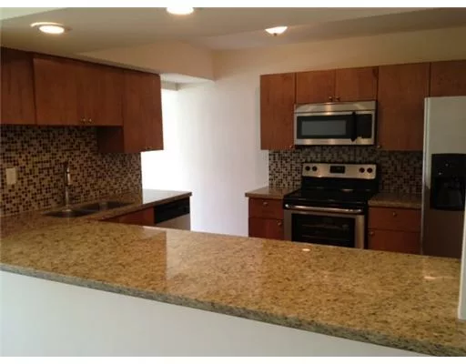 800 & 1000 Parkview Drive