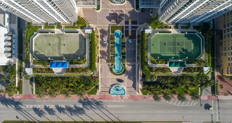 4775 - 4779 Collins Avenue