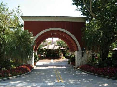 2000 S. Bayshore Drive