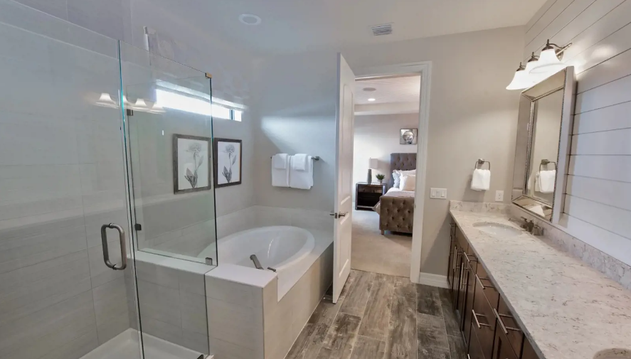 4000 Large Leaf Lane