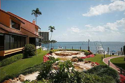 2000 S. Bayshore Drive