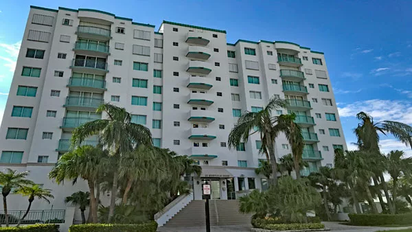 18000 N Bay Rd Sunny Isles Beach