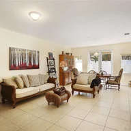 Casa a la venta en 13917 SW 86th Ct, Palmetto Bay FL 33158