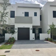 Casa a la venta en 9120 SW 5th Ln, Miami FL 33174