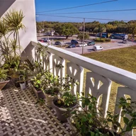 Apartamento a la venta en 8233 Harding Ave # 407, Miami Beach FL 33141