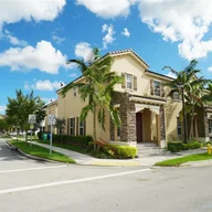 Casa a la venta en 9401 SW 172nd Ave, Kendall FL 33196
