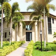 Casa a la venta en 16620 NW 84th Ct, Miami Lakes FL 33016