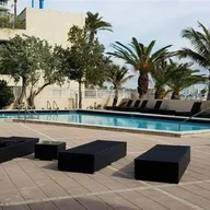 Apartamento a la venta en 7545 E Treasure DR # 7J, North Bay Village FL 33141