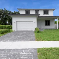 Casa a la venta en 15321 NE 5 CT, Miami FL 33162
