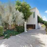 Casa a la venta en 472 Minola Dr, Miami Springs FL 33166