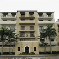 Apartamento a la venta en 8440 SW 8th St # 209, Miami FL 33144