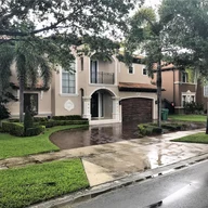 Casa a la venta en 16020 NW 83rd Pl, Miami Lakes FL 33016