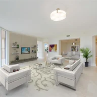 Apartamento a la venta en 13621 Deering Bay Dr # 504, Coral Gables FL 33158