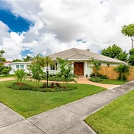 Casa a la venta en 701 Westward Dr, Miami Springs FL 33166