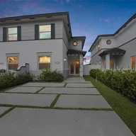 Casa a la venta en 908 SW 65th Ave, Miami FL 33144