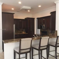 Casa a la venta en 16752 NW 77th Pl, Miami Lakes FL 33016