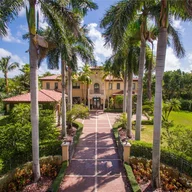 Casa a la venta en 13999 Old Cutler Rd, Palmetto Bay FL 33158