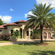 Casa a la venta en 1099 Nightingale Ave, Miami Springs FL 33166