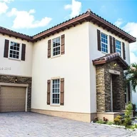 Casa a la venta en 9456 SW 170th Pl, Kendall FL 33196