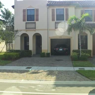 Casa a la venta en 17403 SW 153rd Path # 17403, Kendall FL 33187