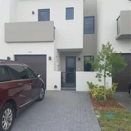 Casa a la venta en 555 SW 91st Ave # 555, Miami FL 33174