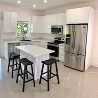 Casa a la venta en 17631 NE 2nd Ct, North Miami Beach FL 33162