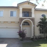 Casa a la venta en 15642 SW 8th Ln, Miami FL 33194