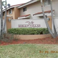 Casa a la venta en 8248 NW 6th Ter # 216, Miami FL 33126
