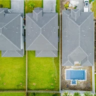 Casa a la venta en 14620 SW 20th St, Miami FL 33175