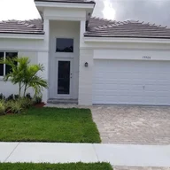 Casa a la venta en 15500 SW 20th Ln, Miami FL 33185