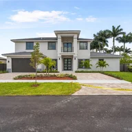 Casa a la venta en 2885 SW 137th Path, Miami FL 33175
