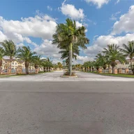 Casa a la venta en 17833 NW 74th Ct, Hialeah FL 33015