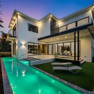 Casa a la venta en 7801 Miami View Dr, North Bay Village FL 33141