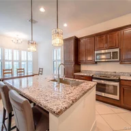 Casa a la venta en 3227 W 96th Pl, Hialeah Gardens FL 33018