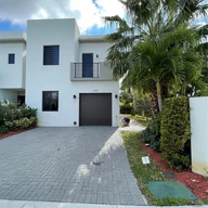 Casa a la venta en 9186 SW 5th Ln, Miami FL 33174